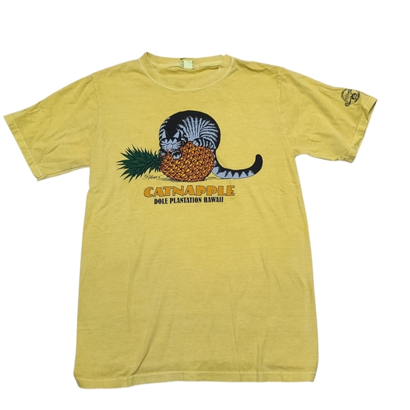 crazy shirts Other - Crazy Shirts Yellow Catnapple Graphic T-Shirt Dole Pinapple Plantation Size S